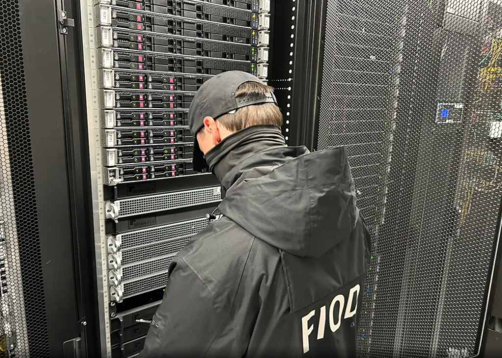 Netherlands Seizes 800 Servers, Arrests 2 for Aiding Cyberattacks – Krebs on Security